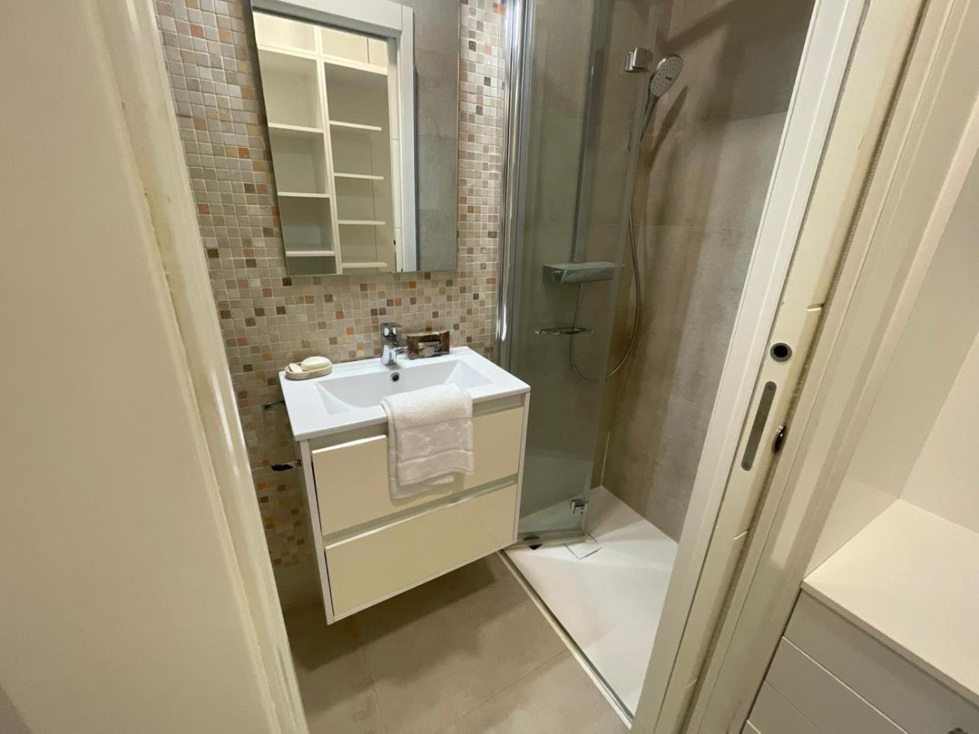 Nuevo! Piso En Pleno Centro Apartment ซานตานเดร์ ภายนอก รูปภาพ